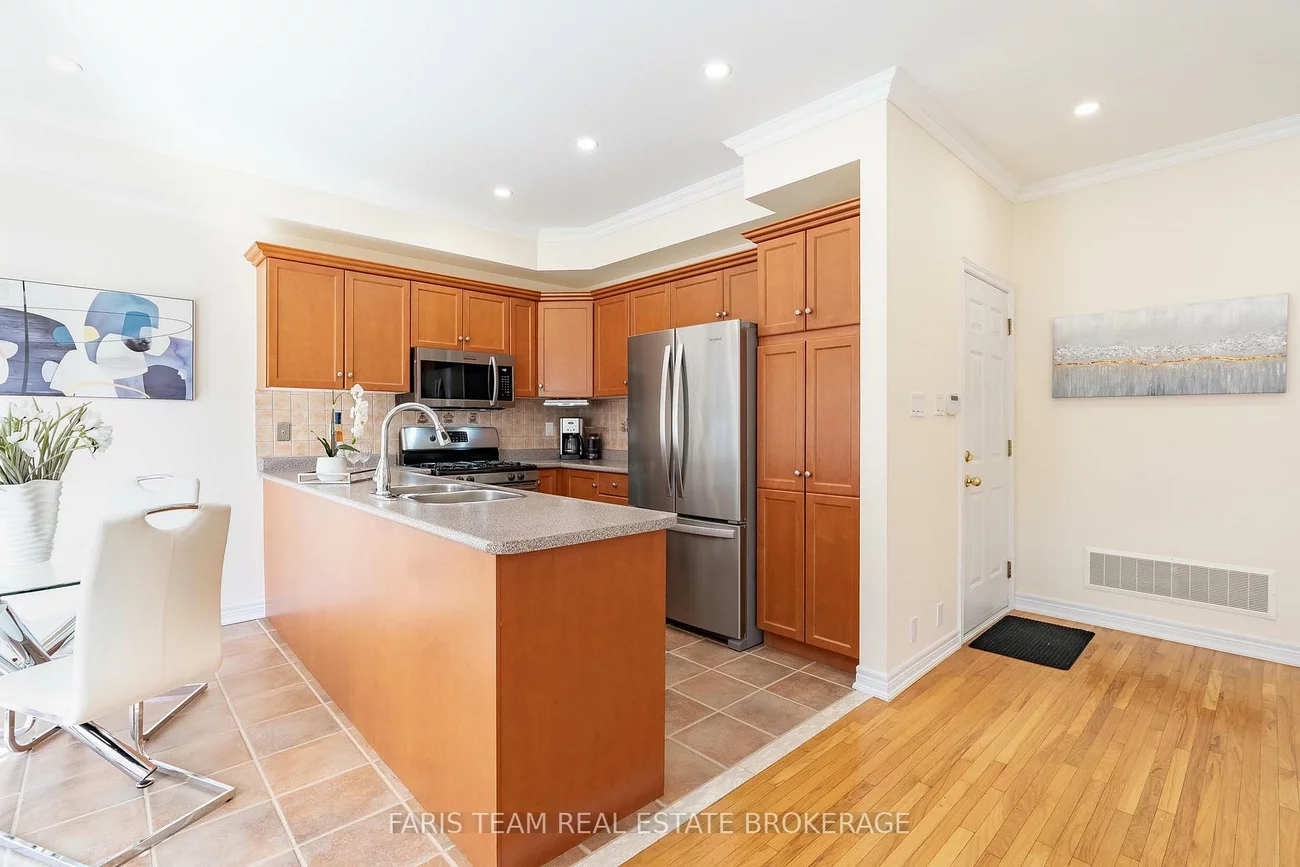 27, Fontebella, Vellore Village, Vaughan