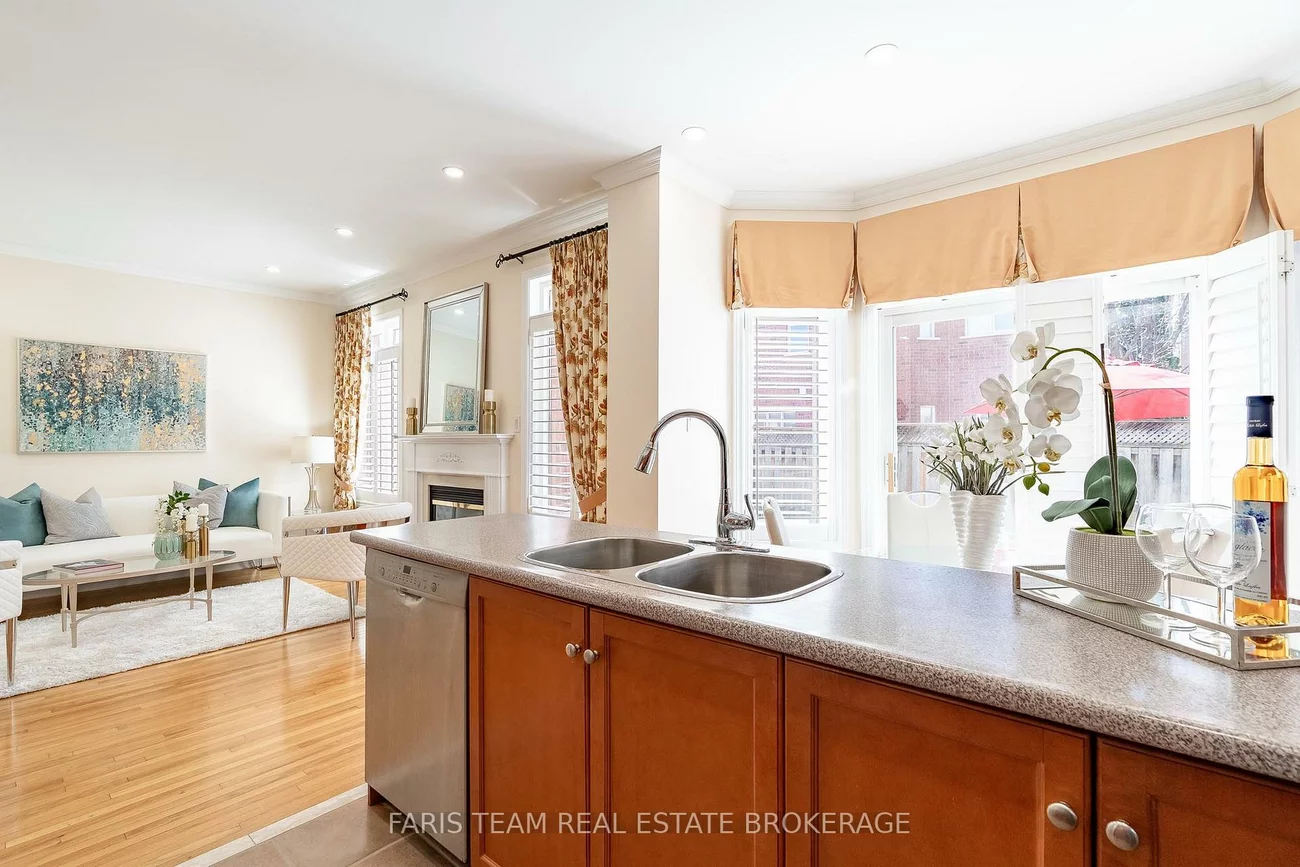 27, Fontebella, Vellore Village, Vaughan