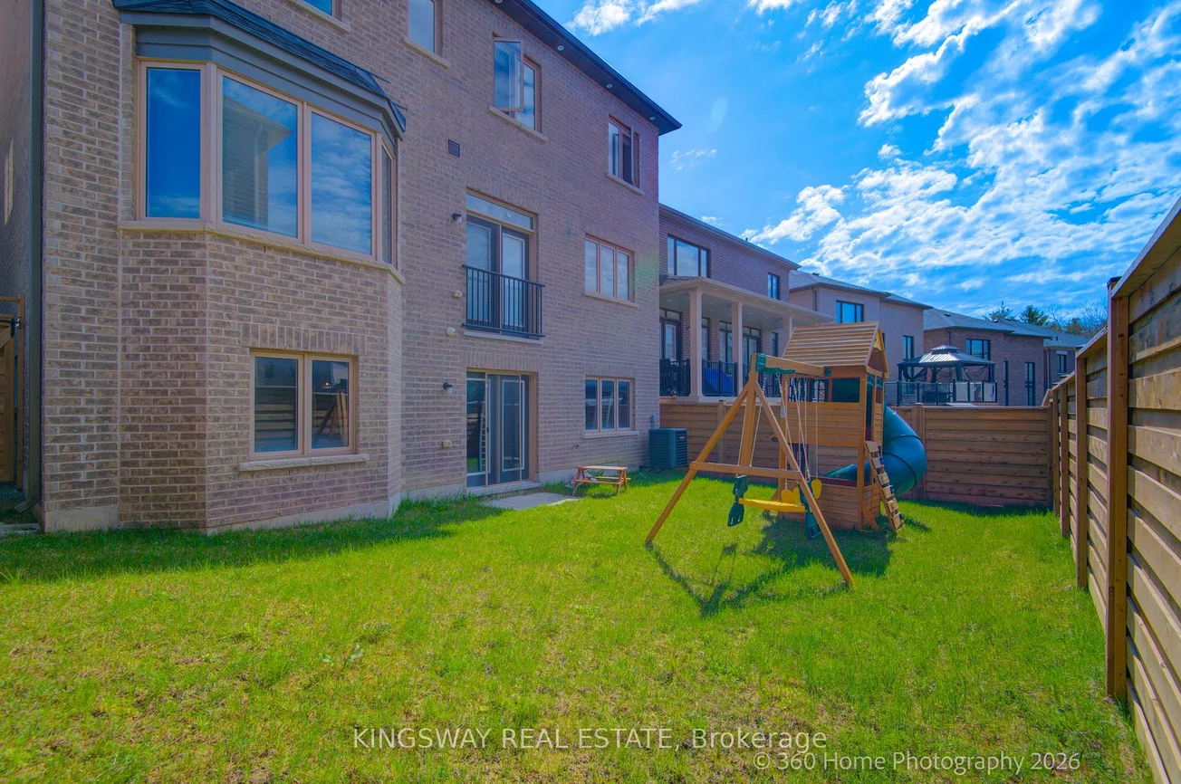 94, Factor, Kleinburg, Vaughan