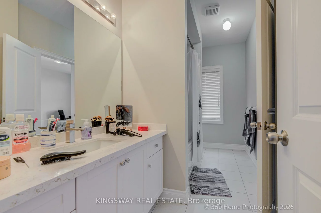 94, Factor, Kleinburg, Vaughan