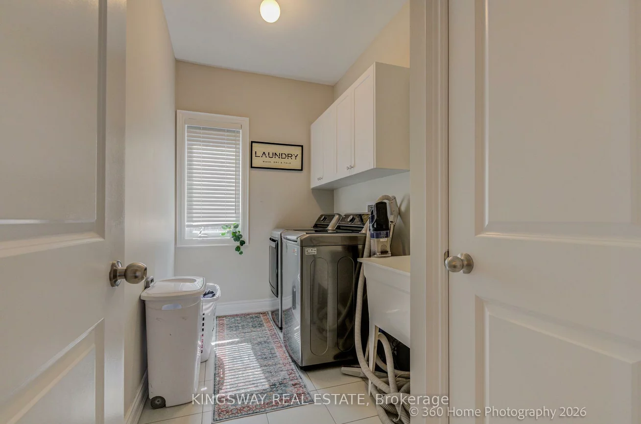 94, Factor, Kleinburg, Vaughan