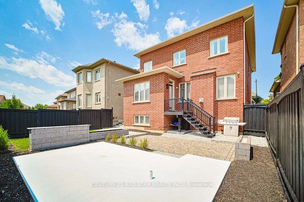 35, Stanton, Vellore Village, Vaughan