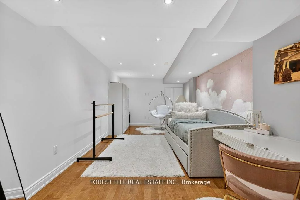 1, Heritage Estates, Patterson, Vaughan