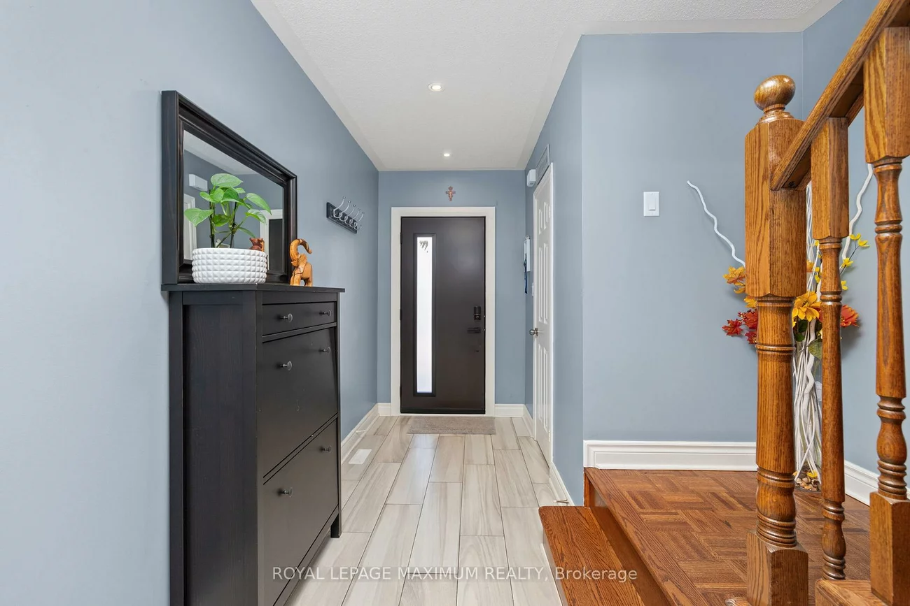 52, Pottery, East Woodbridge, Vaughan