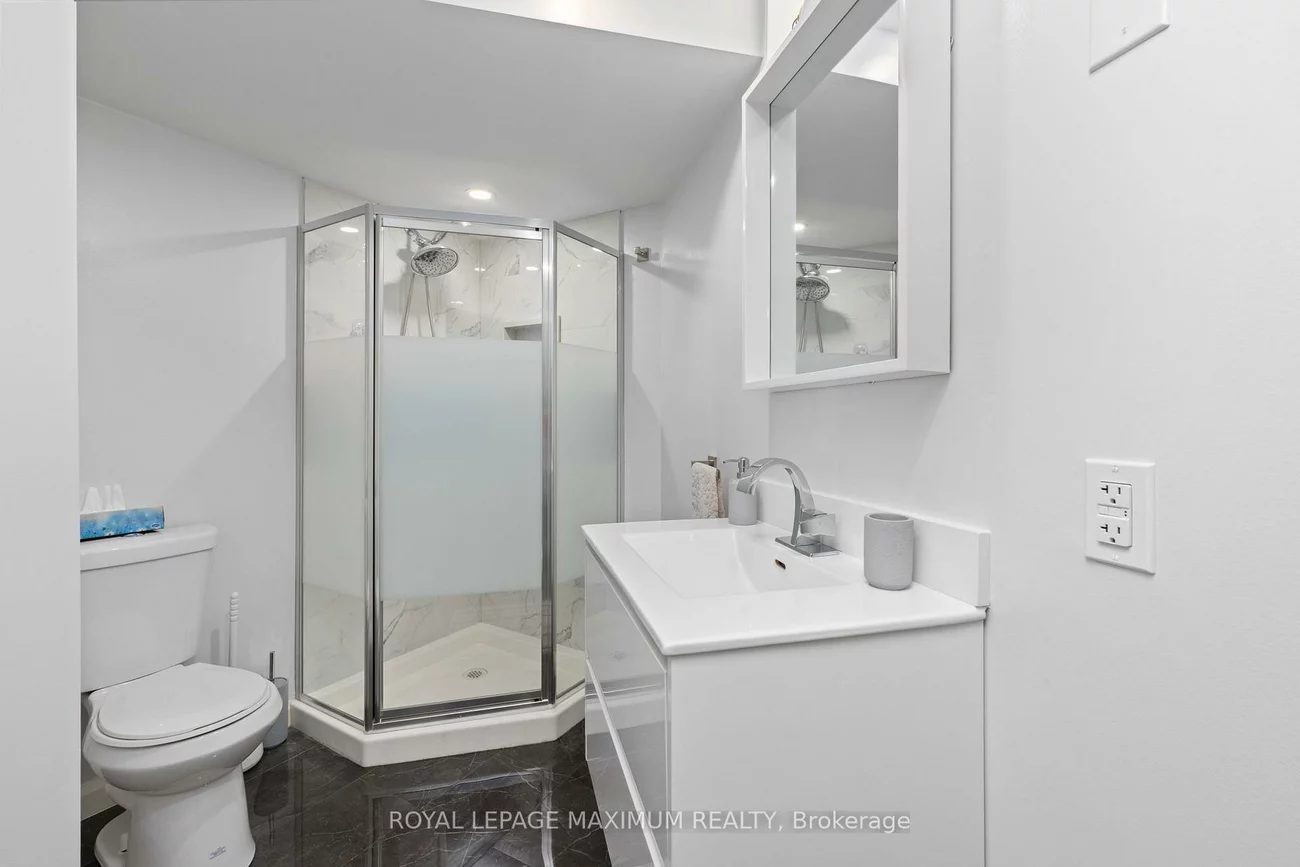 52, Pottery, East Woodbridge, Vaughan
