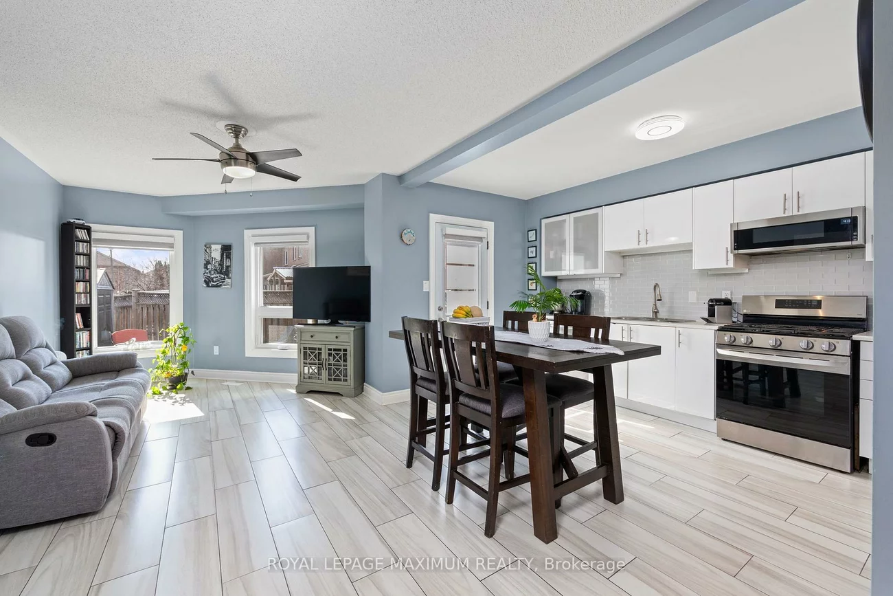 52, Pottery, East Woodbridge, Vaughan