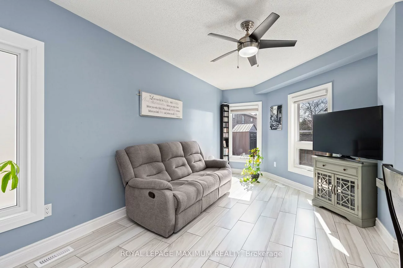 52, Pottery, East Woodbridge, Vaughan