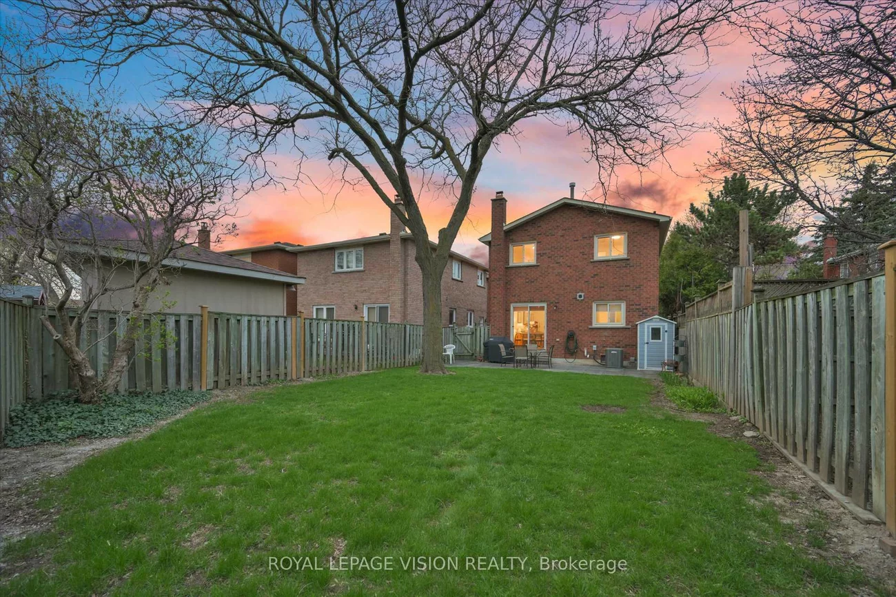 126, Richbell, Brownridge, Vaughan