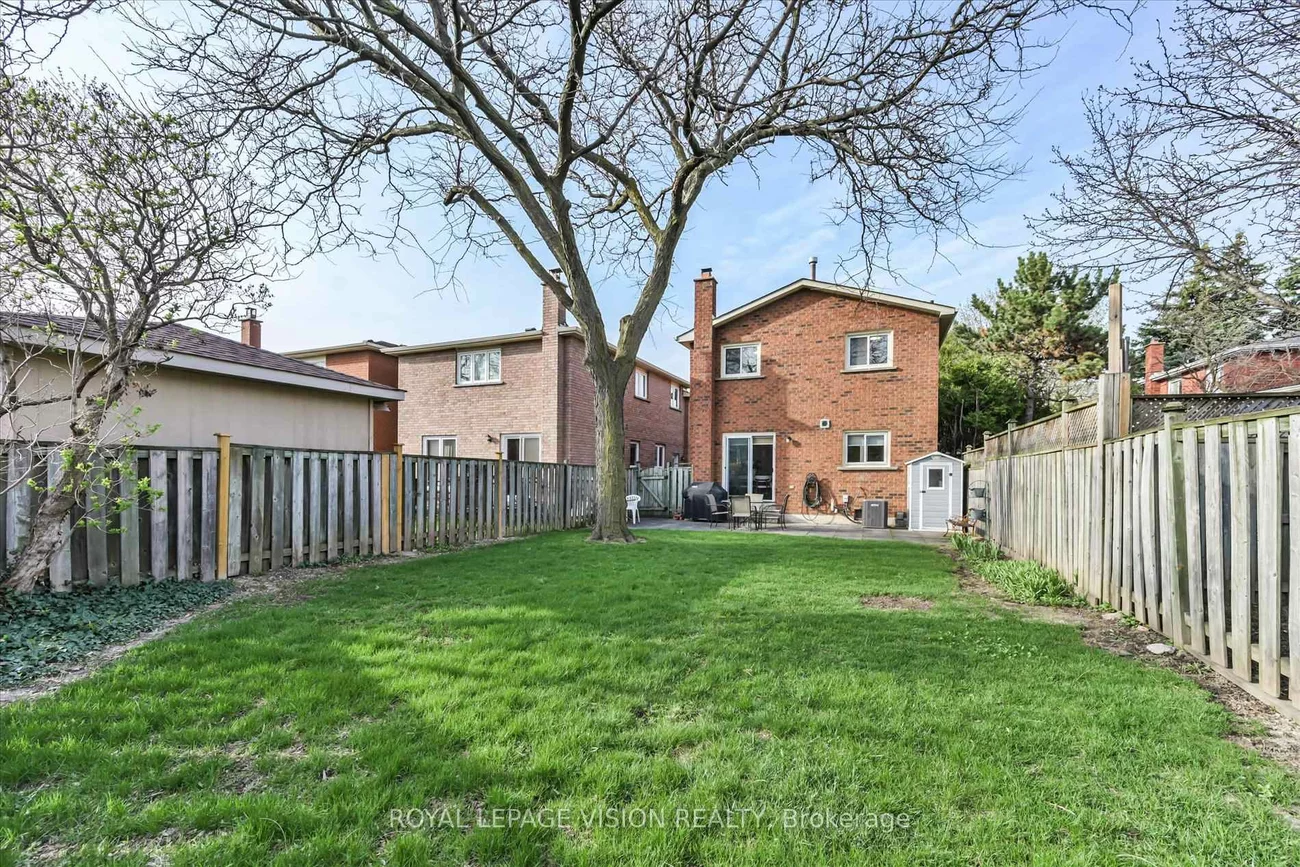 126, Richbell, Brownridge, Vaughan