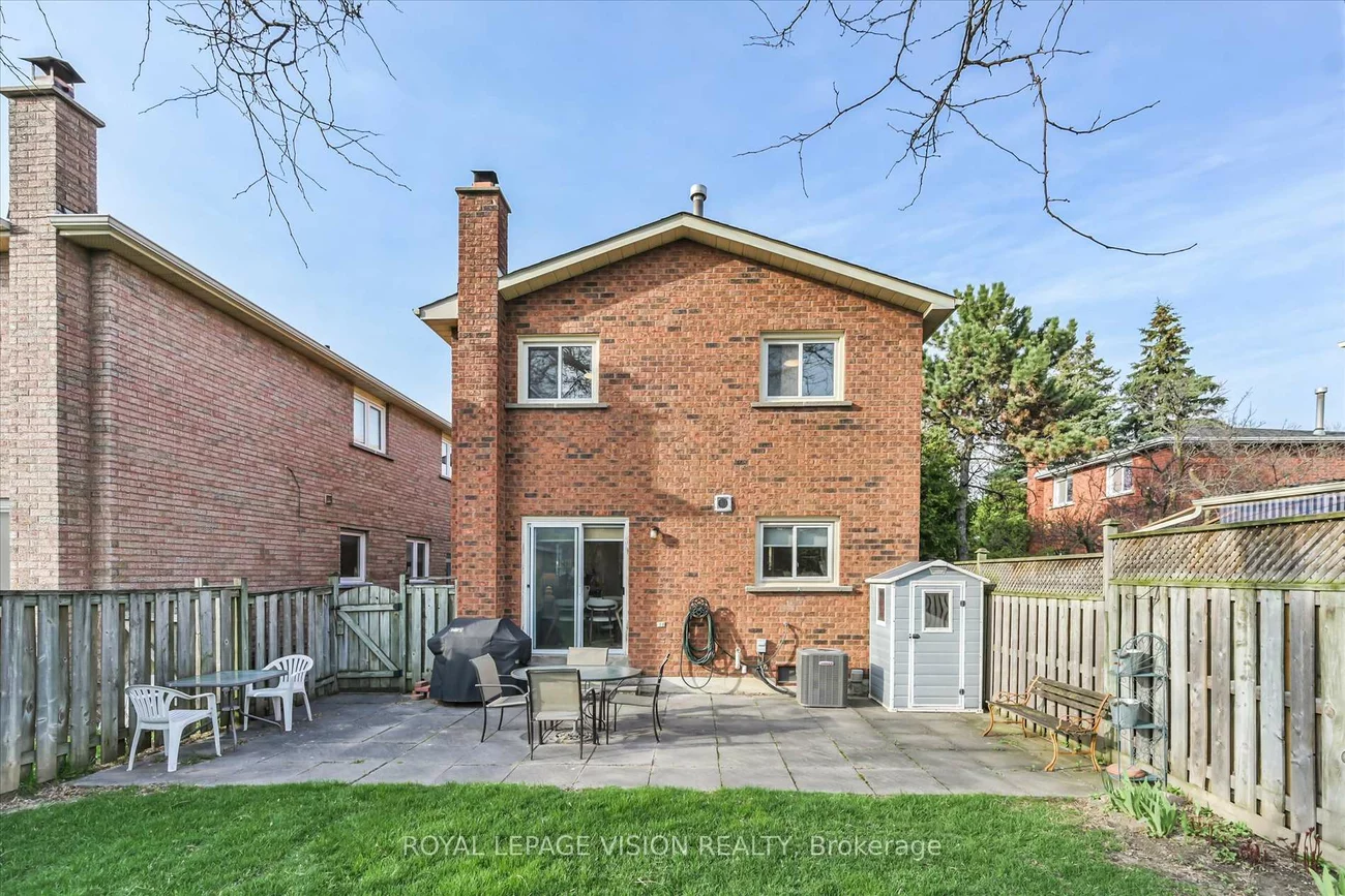 126, Richbell, Brownridge, Vaughan