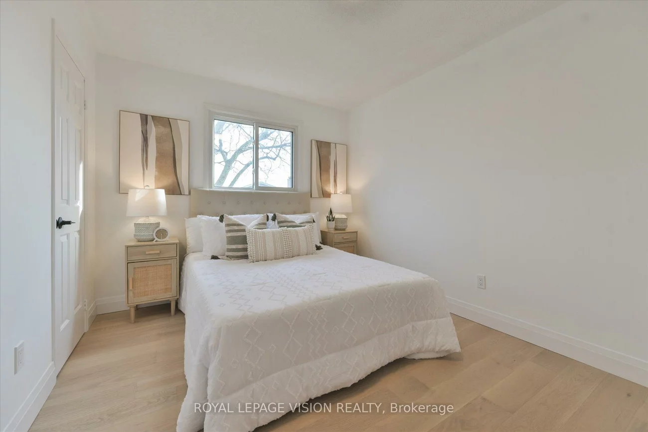 126, Richbell, Brownridge, Vaughan