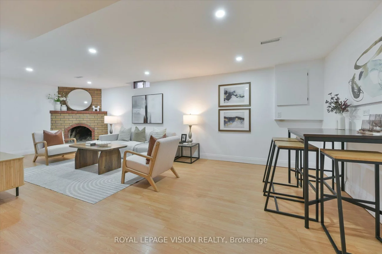 126, Richbell, Brownridge, Vaughan