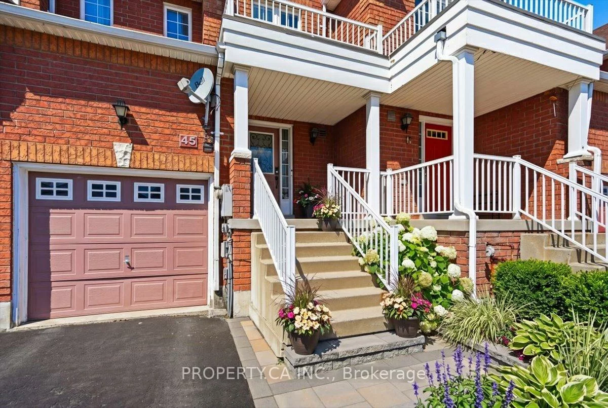 45, Lindenshire, Maple, Vaughan