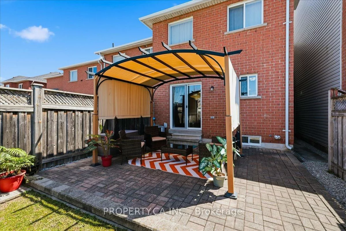 45, Lindenshire, Maple, Vaughan