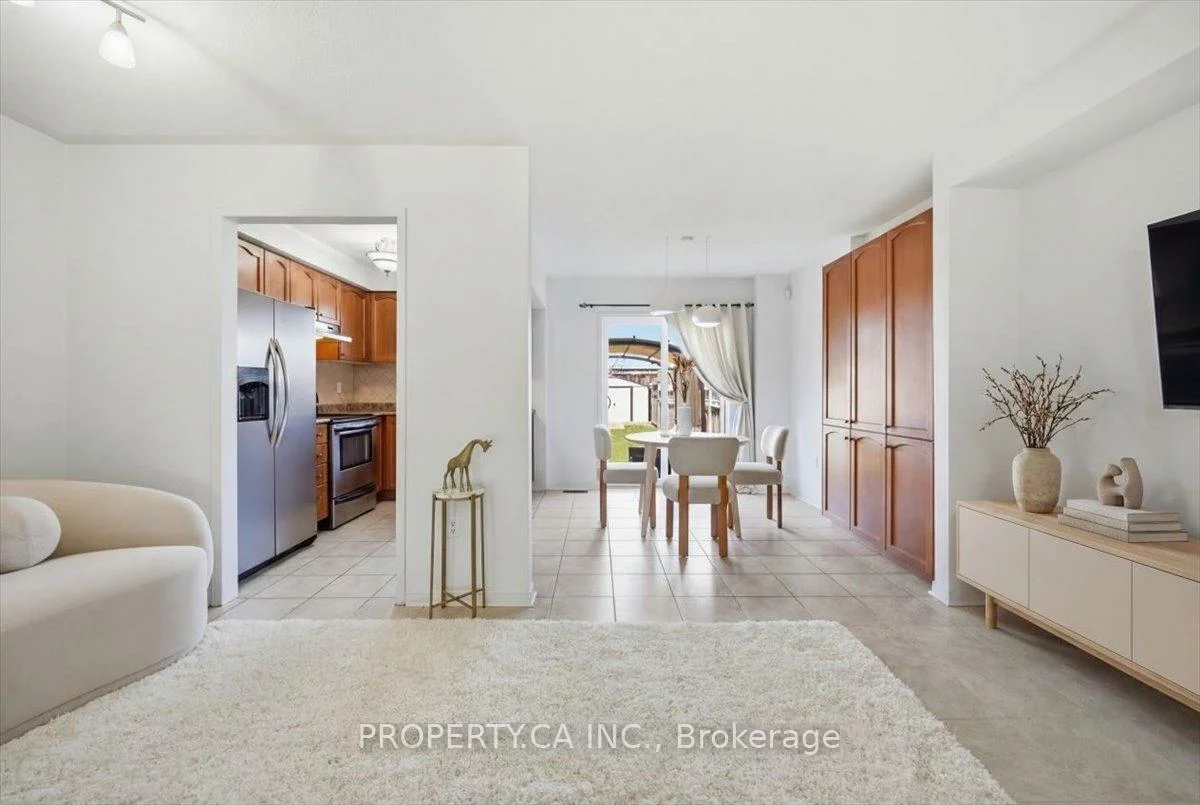 45, Lindenshire, Maple, Vaughan