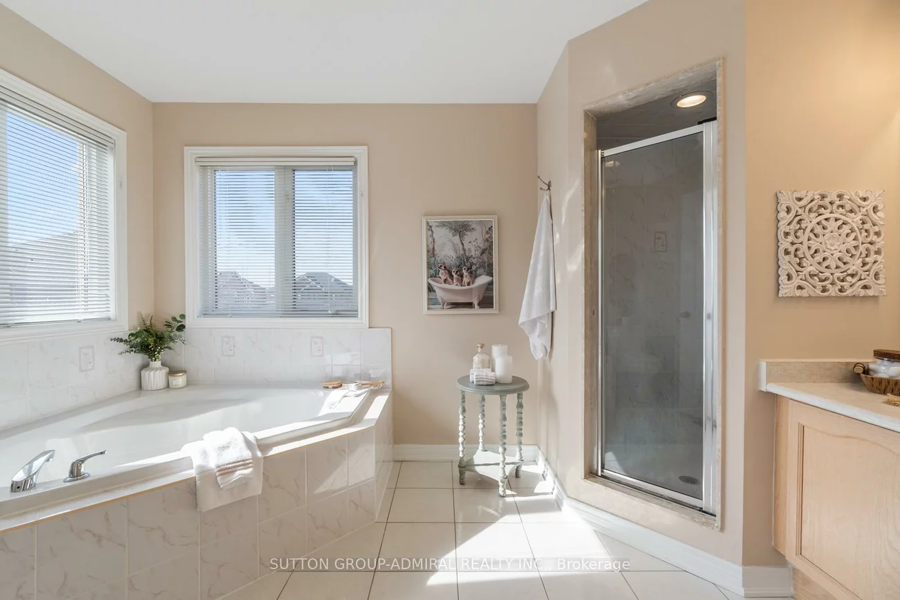 85, Treasure Hill, Maple, Vaughan