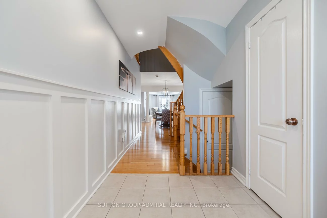 85, Treasure Hill, Maple, Vaughan