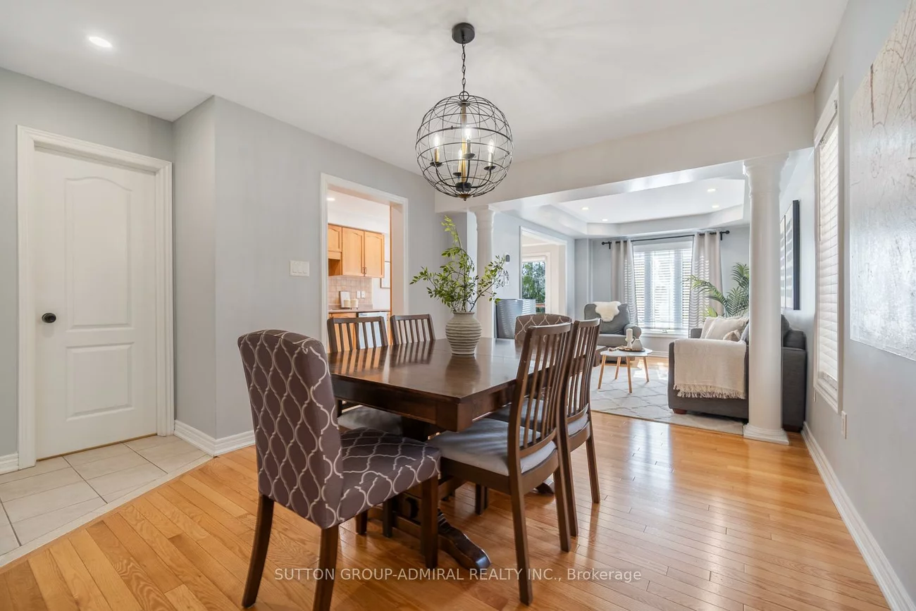 85, Treasure Hill, Maple, Vaughan