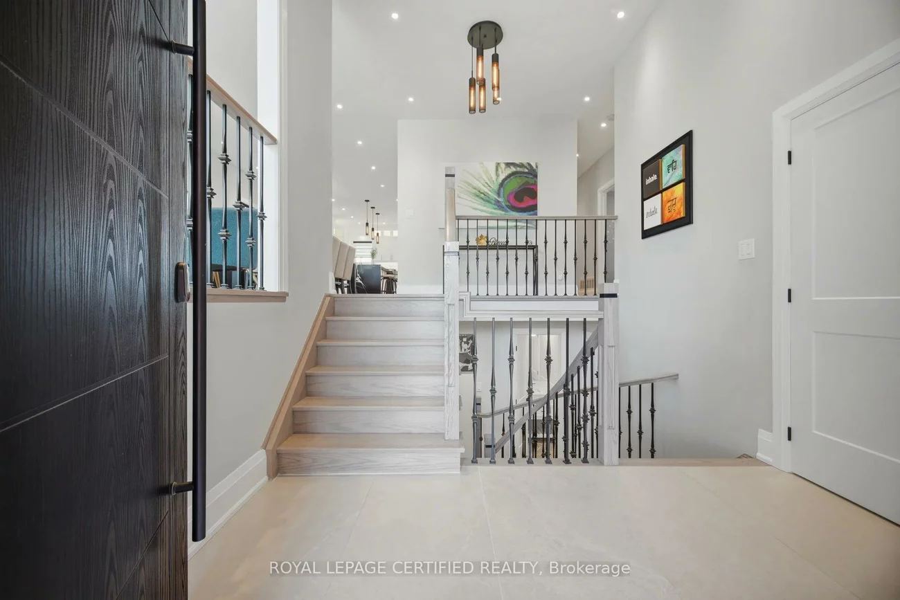 306, Avro, Maple, Vaughan