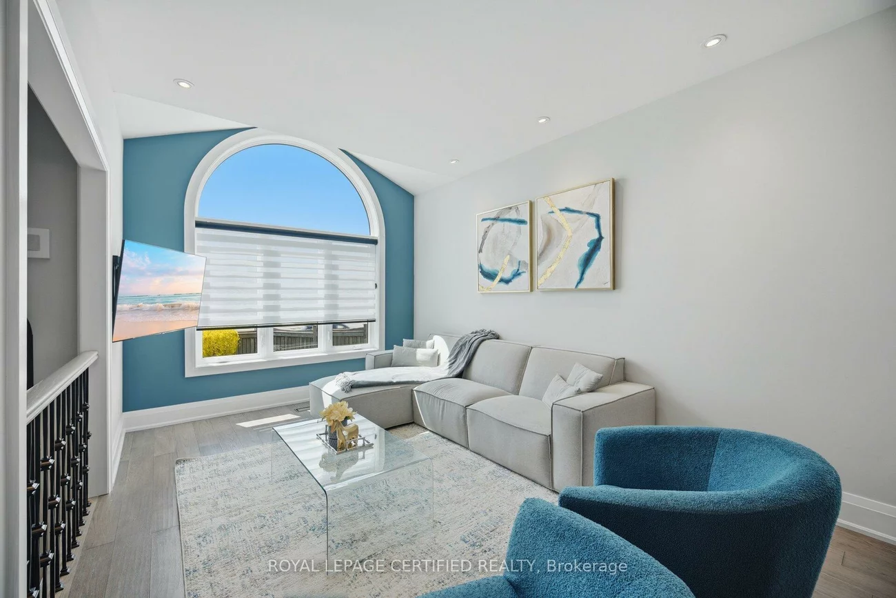 306, Avro, Maple, Vaughan