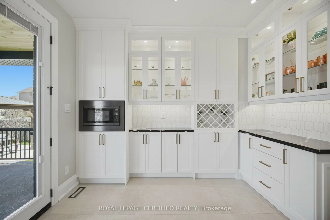 306, Avro, Maple, Vaughan