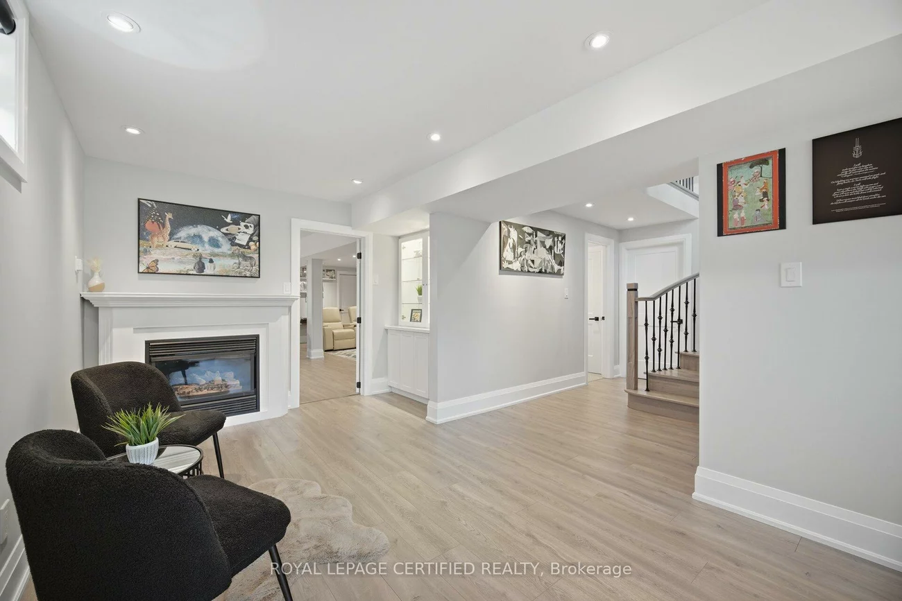 306, Avro, Maple, Vaughan