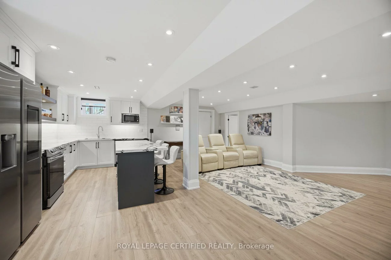 306, Avro, Maple, Vaughan