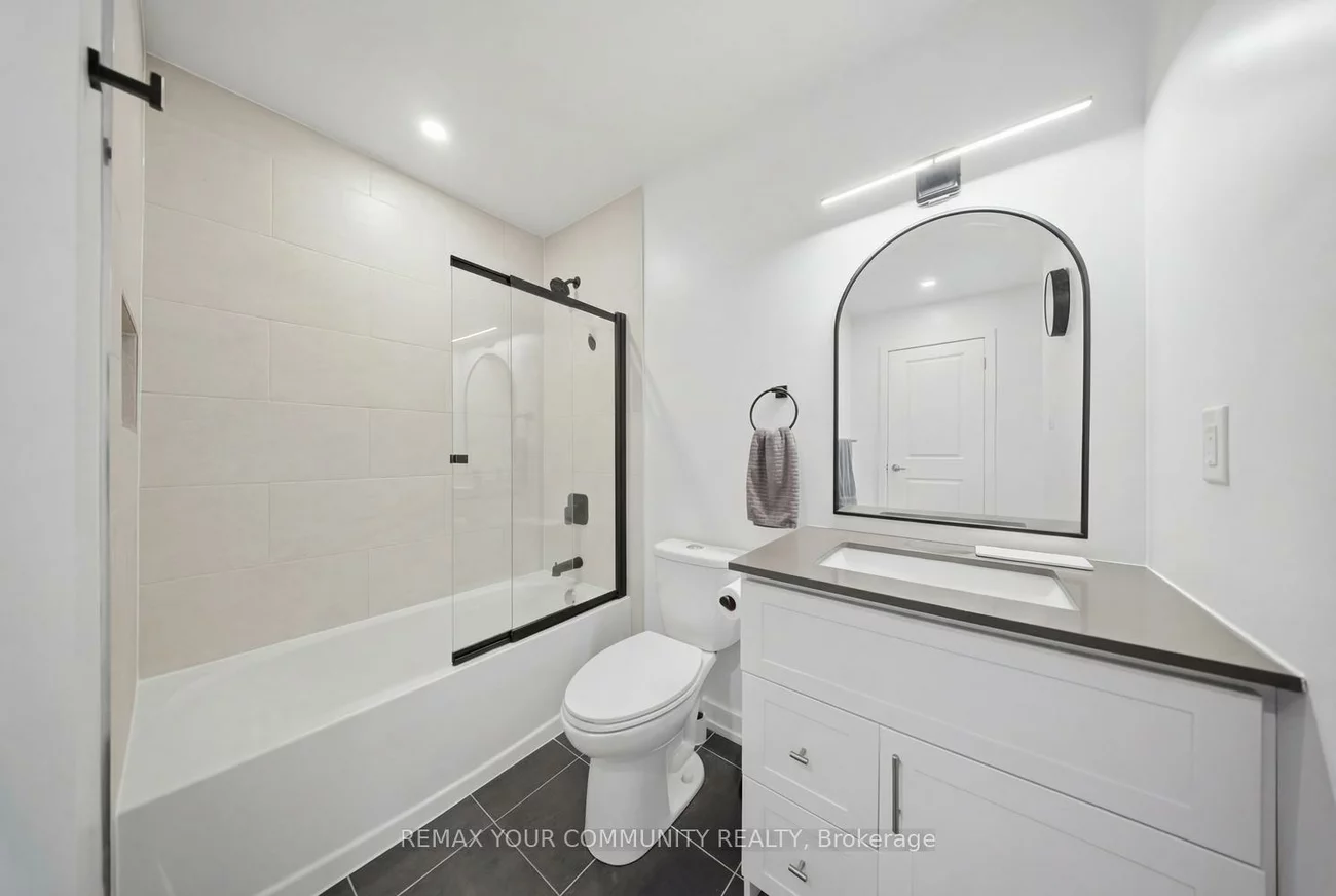 21, Hearne, Vaughan Grove, Vaughan