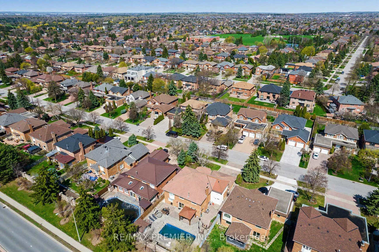 112, Bourbon, East Woodbridge, Vaughan