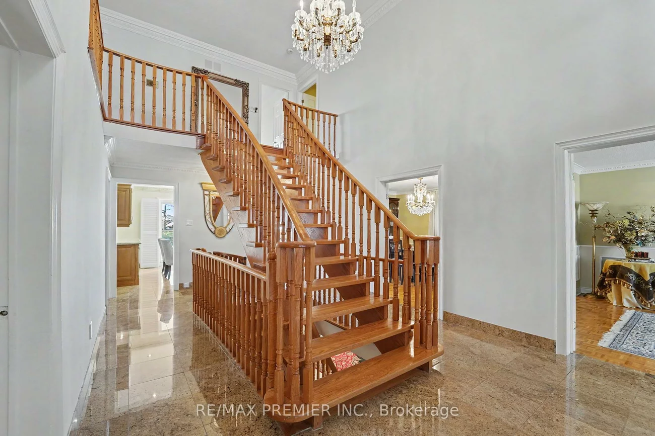 112, Bourbon, East Woodbridge, Vaughan