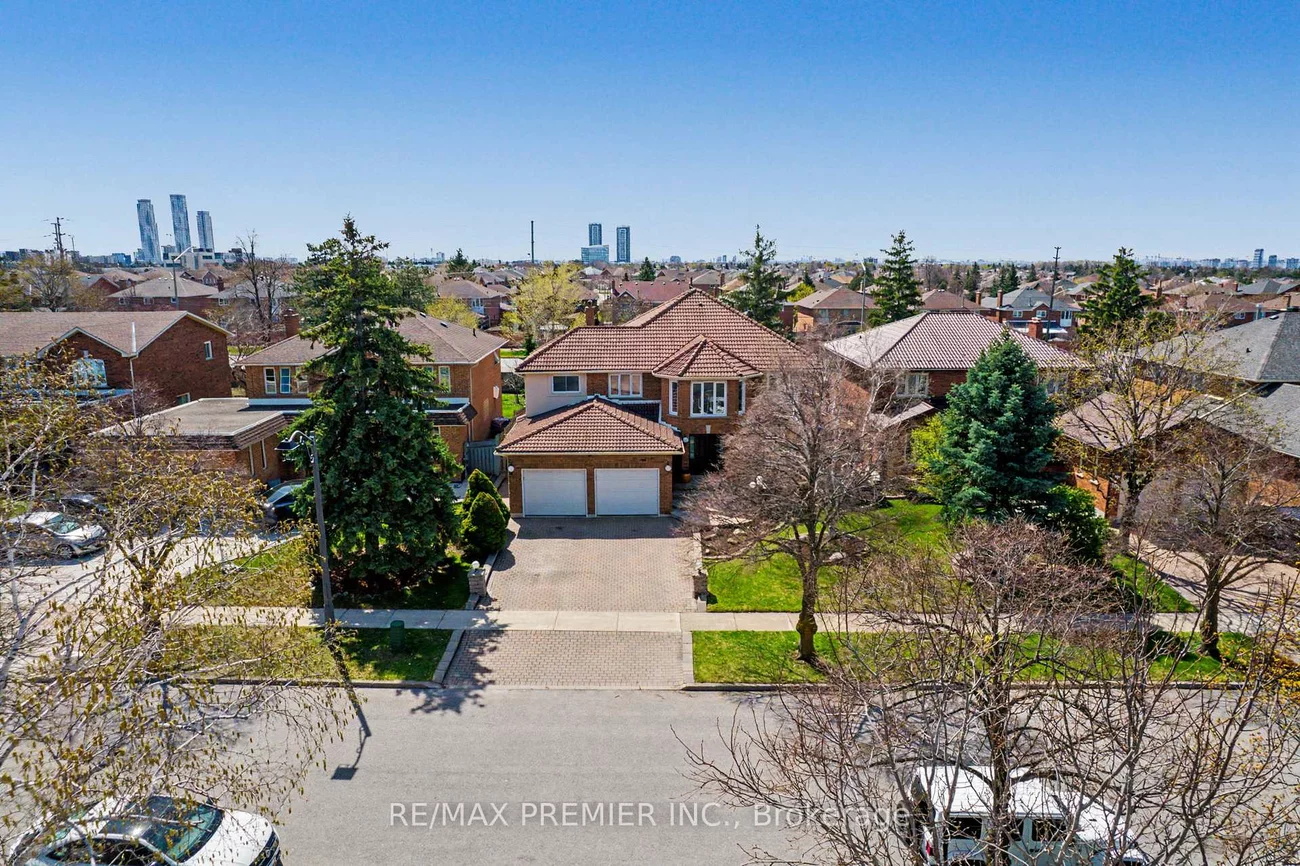 112, Bourbon, East Woodbridge, Vaughan