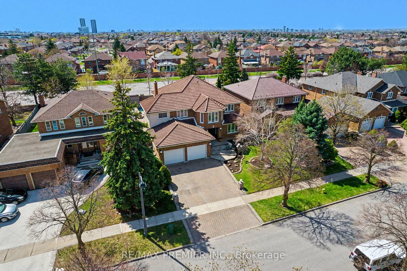 112, Bourbon, East Woodbridge, Vaughan