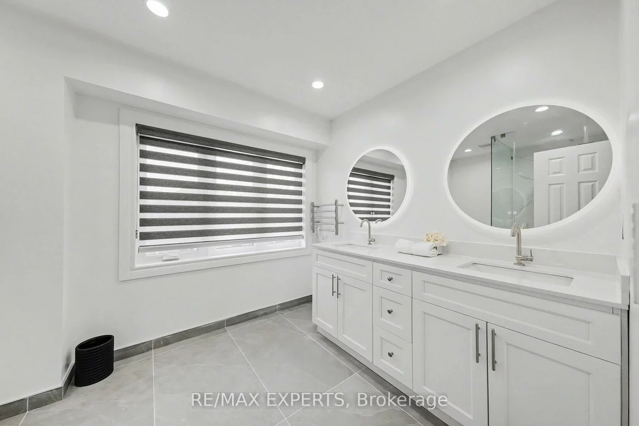 8, Ferdinand, Vellore Village, Vaughan