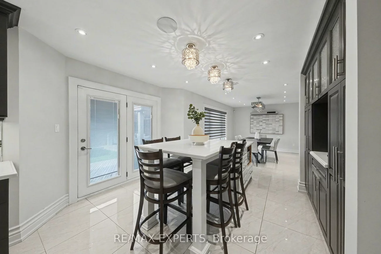 8, Ferdinand, Vellore Village, Vaughan