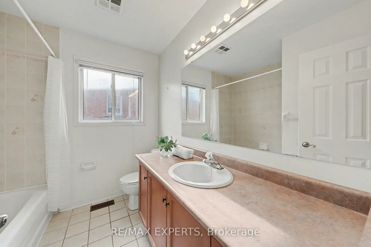 8, Ferdinand, Vellore Village, Vaughan