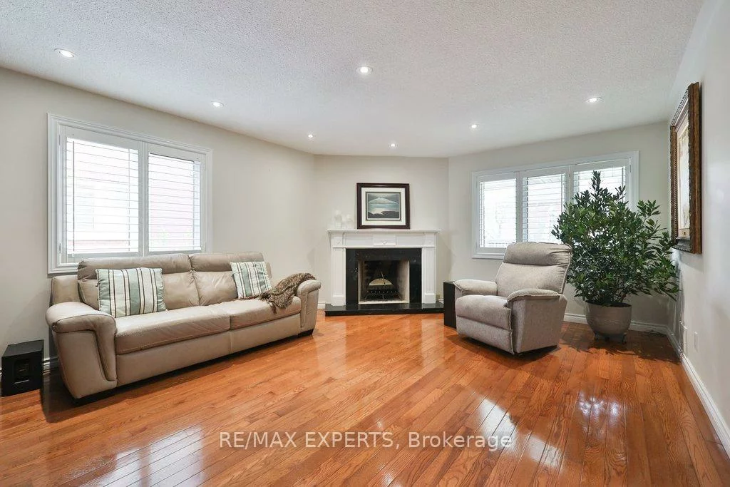 51, Bloomingdale, East Woodbridge, Vaughan