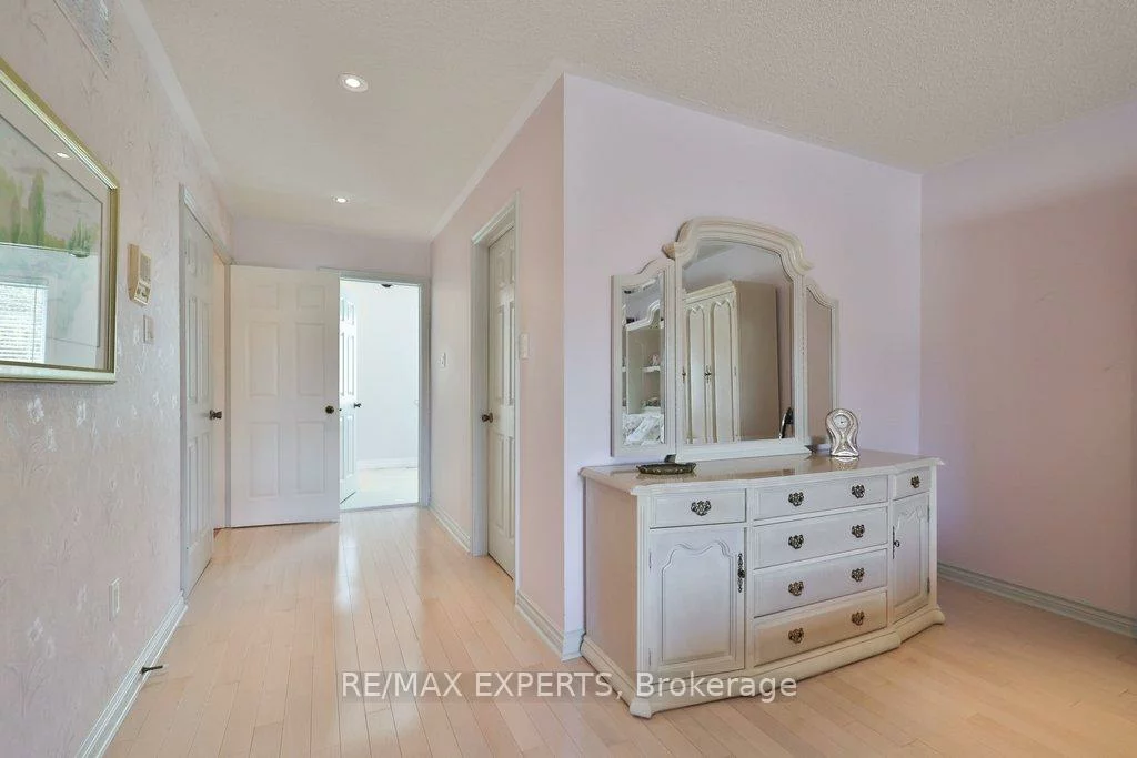 51, Bloomingdale, East Woodbridge, Vaughan