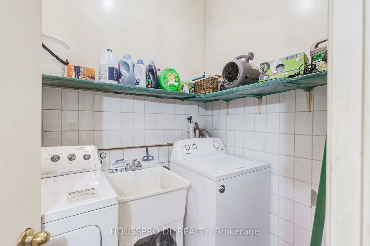 29, Westhampton, Brownridge, Vaughan