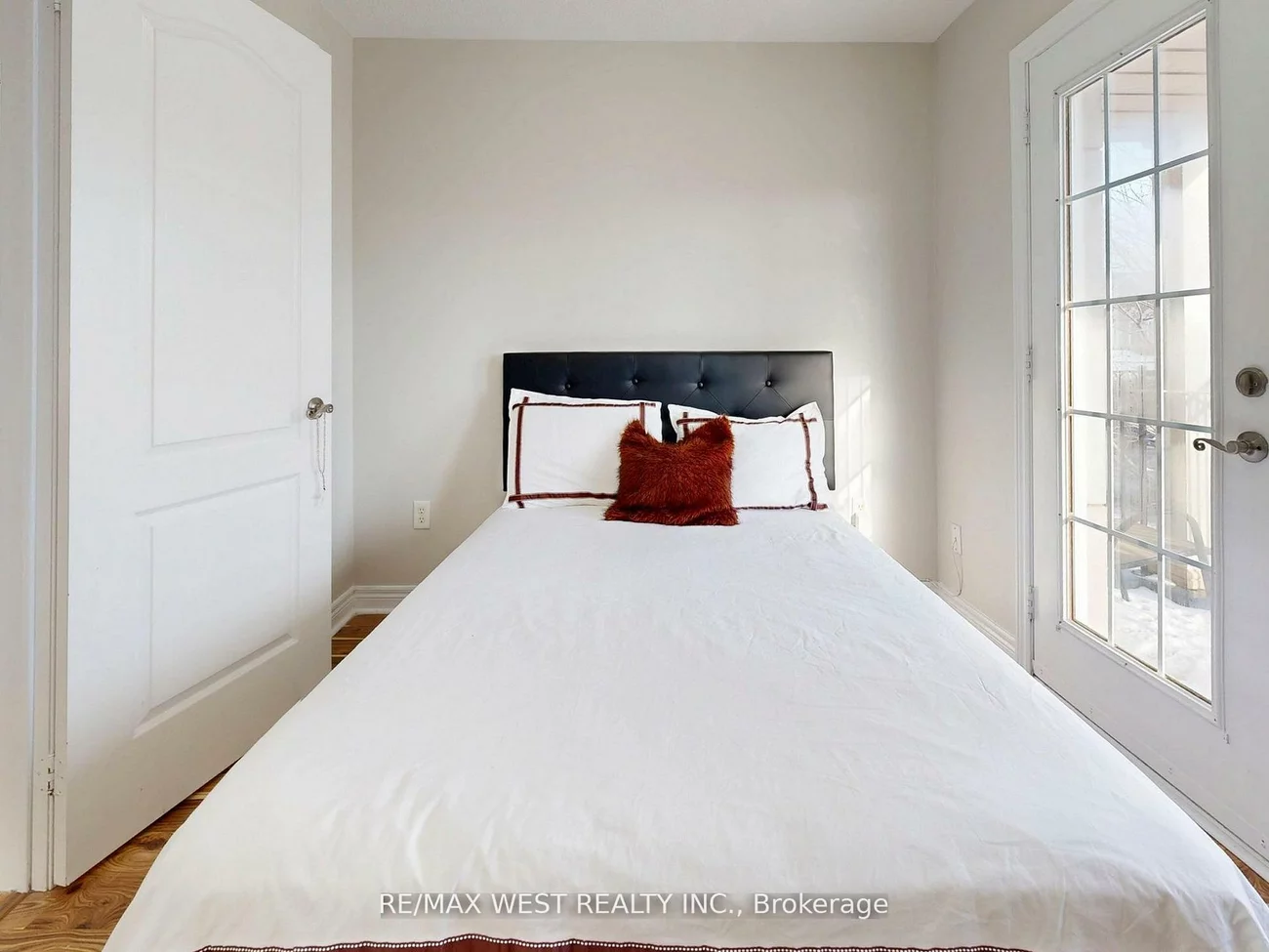 56, Planter, Vellore Village, Vaughan