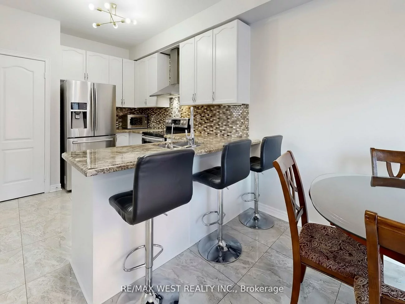 56, Planter, Vellore Village, Vaughan