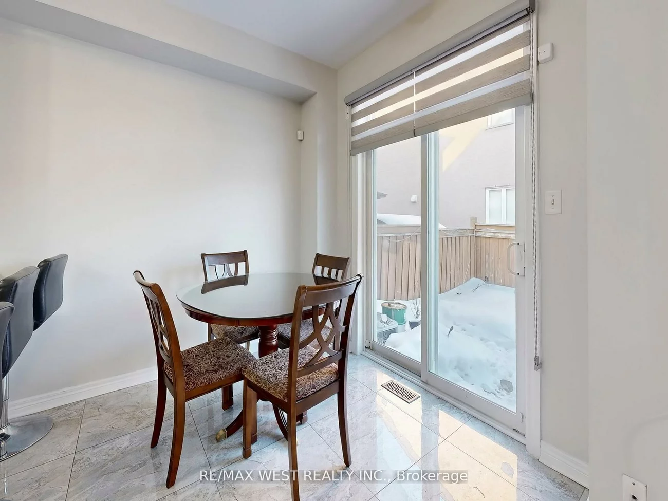 56, Planter, Vellore Village, Vaughan