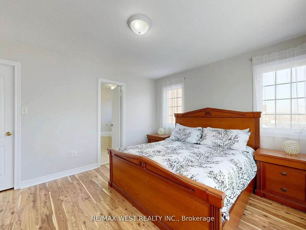 56, Planter, Vellore Village, Vaughan