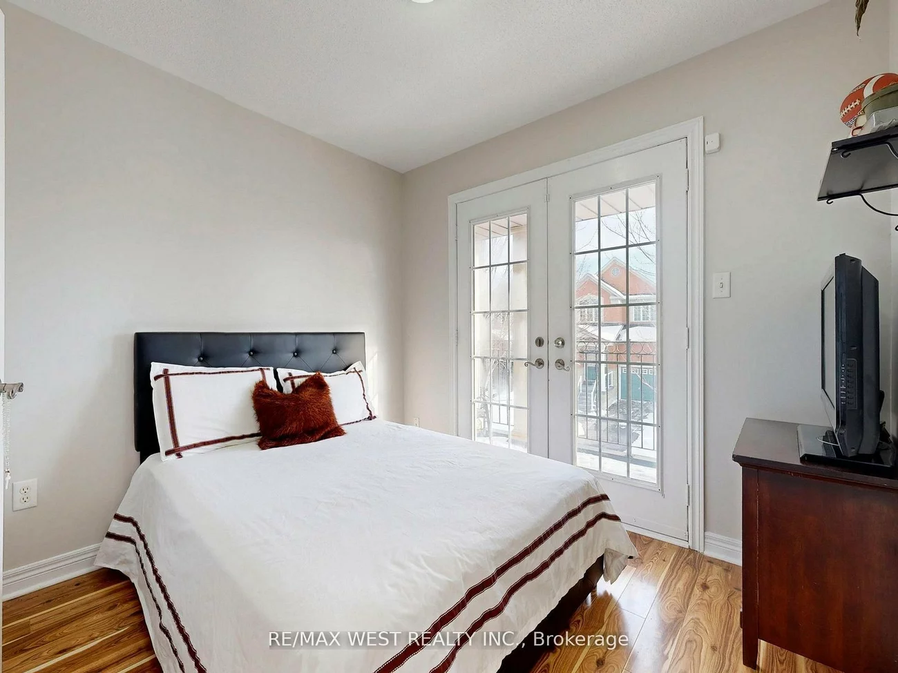 56, Planter, Vellore Village, Vaughan