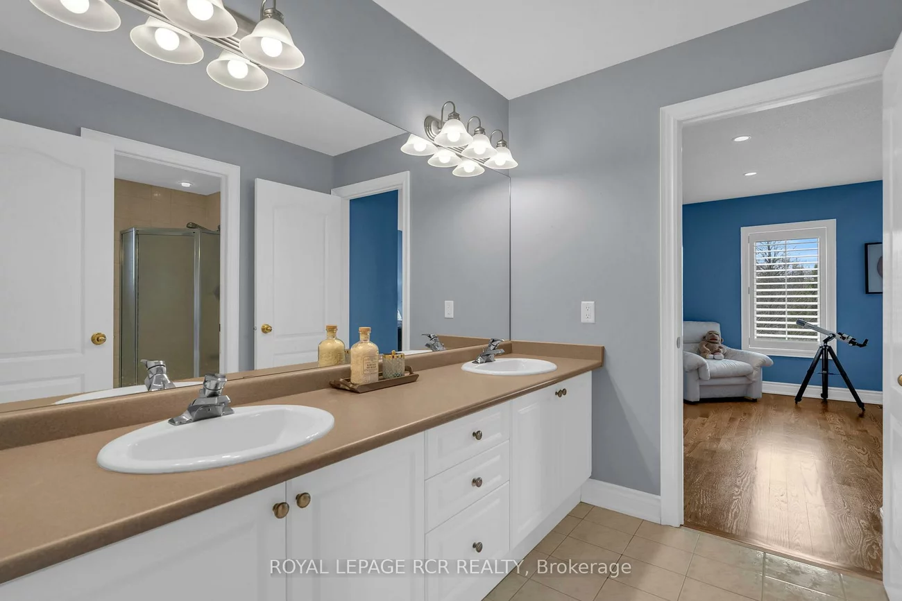 70, English Daisy, Kleinburg, Vaughan