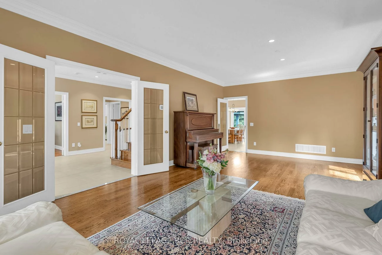 70, English Daisy, Kleinburg, Vaughan