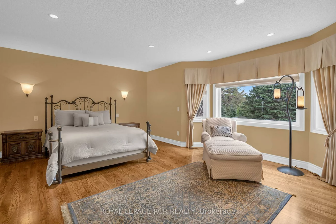 70, English Daisy, Kleinburg, Vaughan