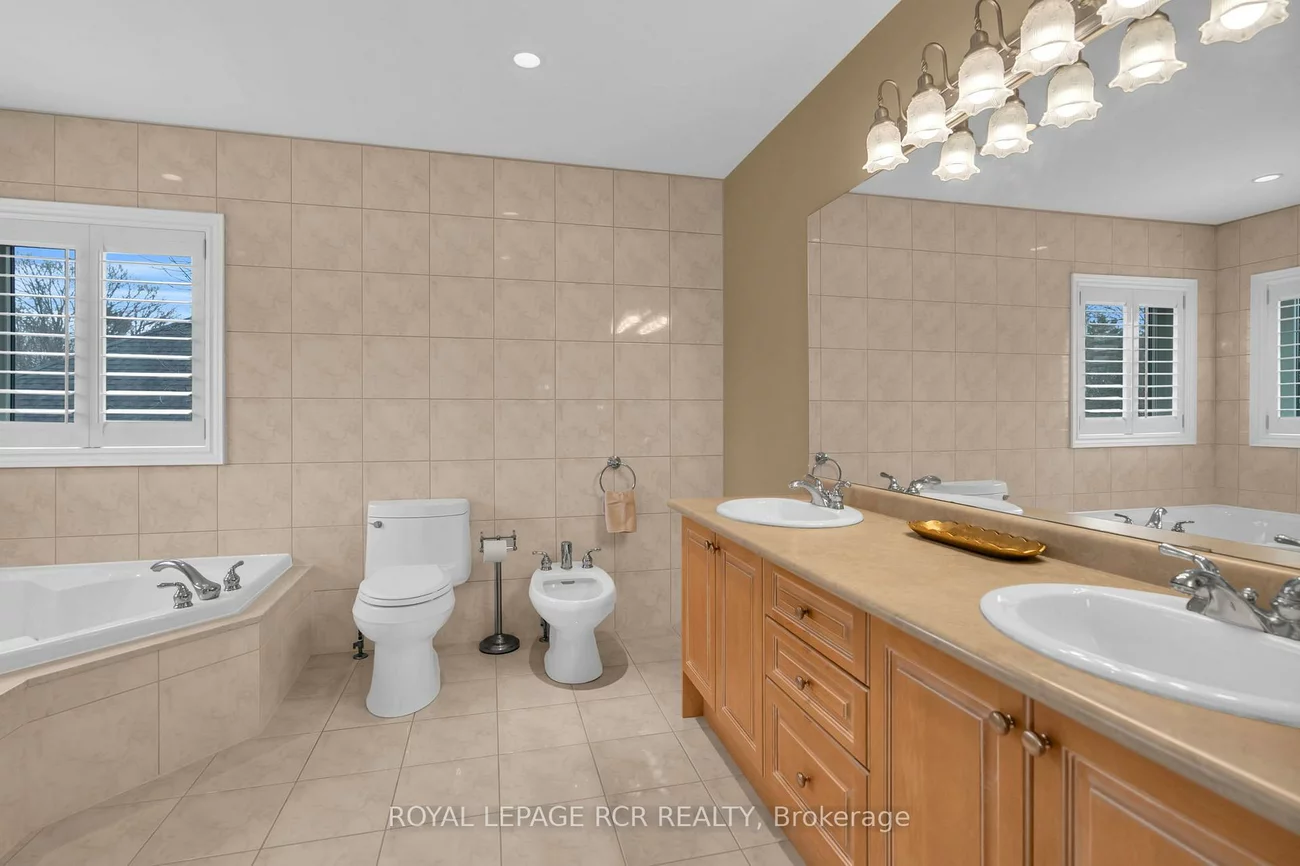 70, English Daisy, Kleinburg, Vaughan