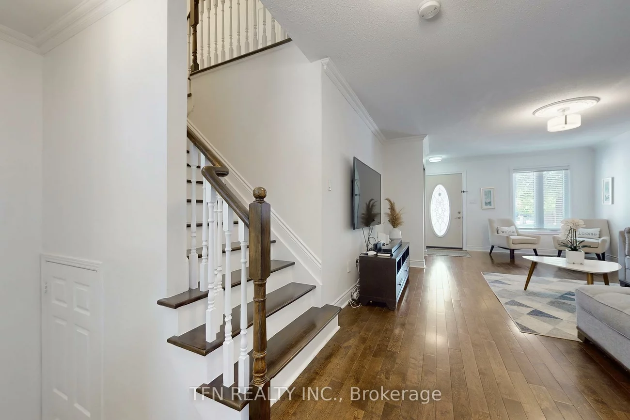 24, Lucerne, Vellore Village, Vaughan