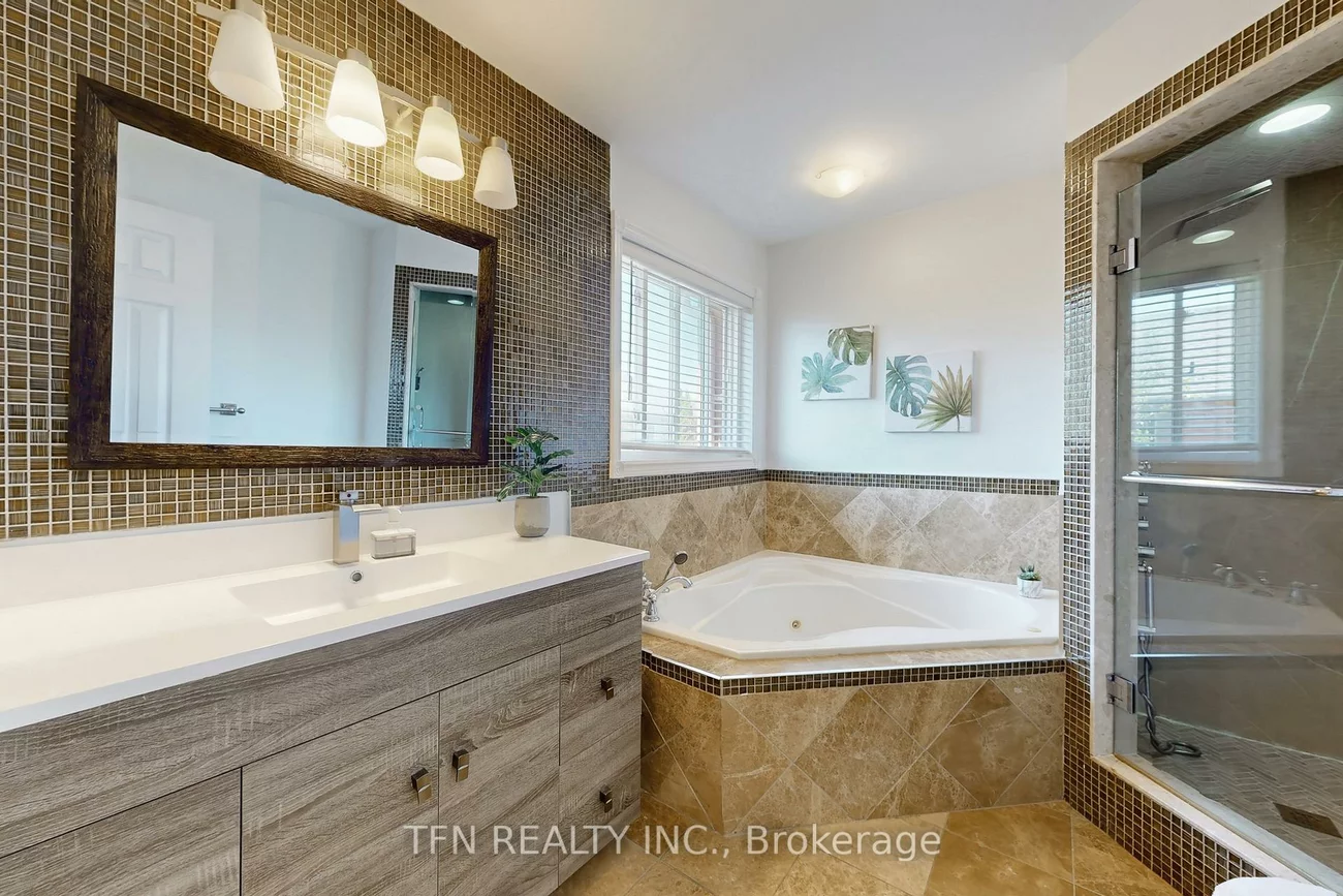 24, Lucerne, Vellore Village, Vaughan