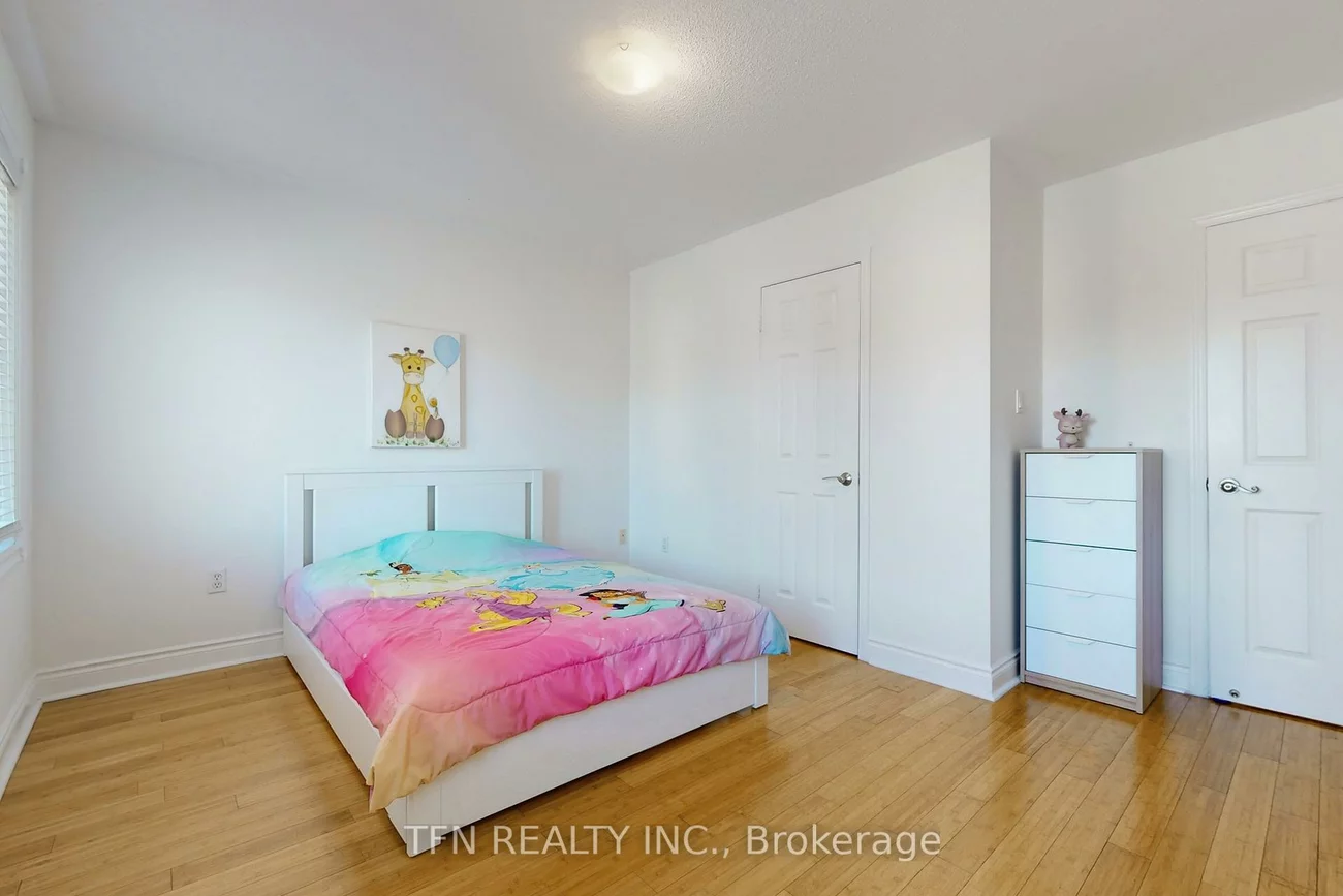 24, Lucerne, Vellore Village, Vaughan